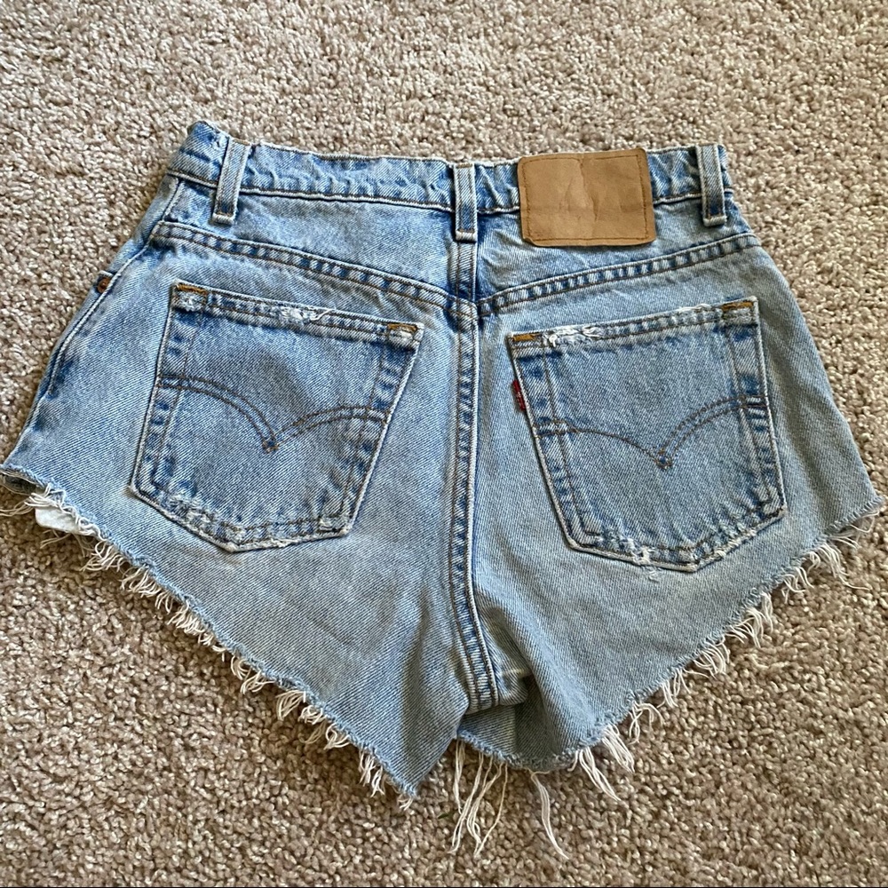 Levi’s - Picture 3 of 3